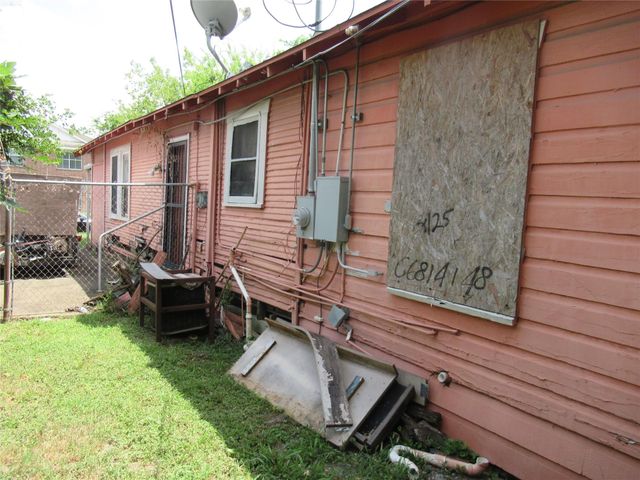 3510 Attucks Street, Houston, TX 77004