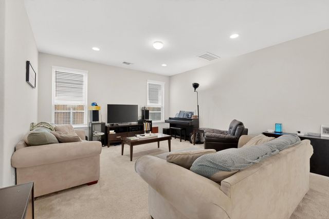 262 Zuma DR, Liberty Hill, TX 78642