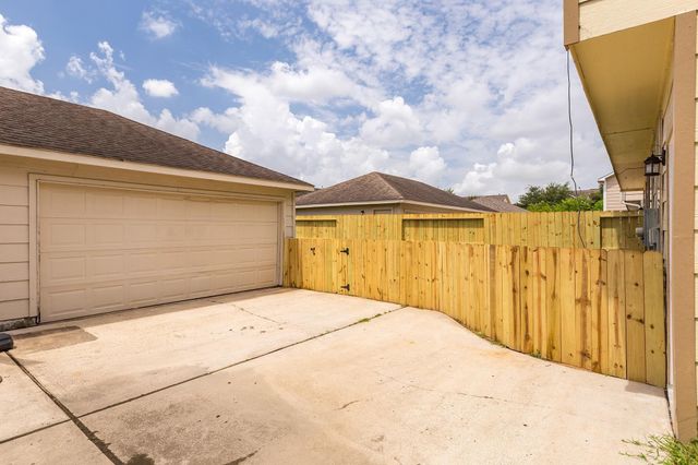 16815 Libson Falls Drive, Houston, TX 77095