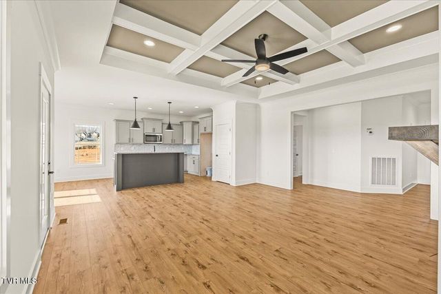 3048 Sawgrass Drive, Jonesborough, TN 37659