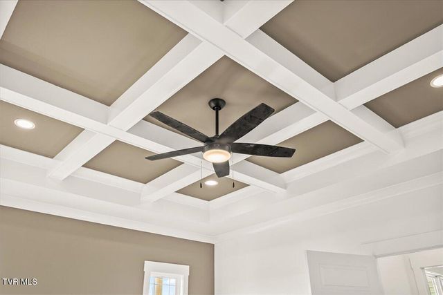 3048 Sawgrass Drive, Jonesborough, TN 37659