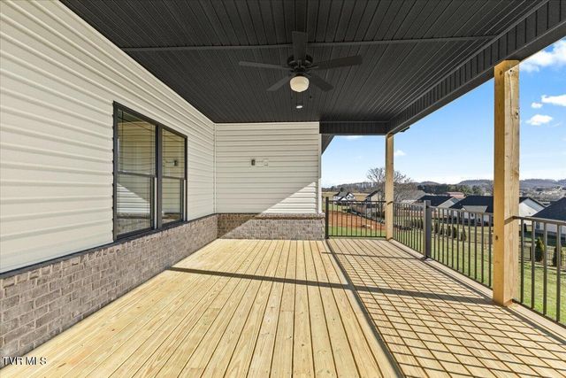 3048 Sawgrass Drive, Jonesborough, TN 37659