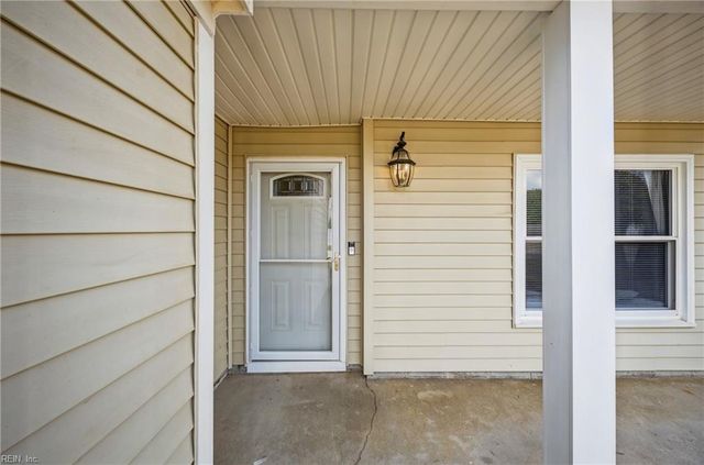 880 Brompton CT, Newport News, VA 23608