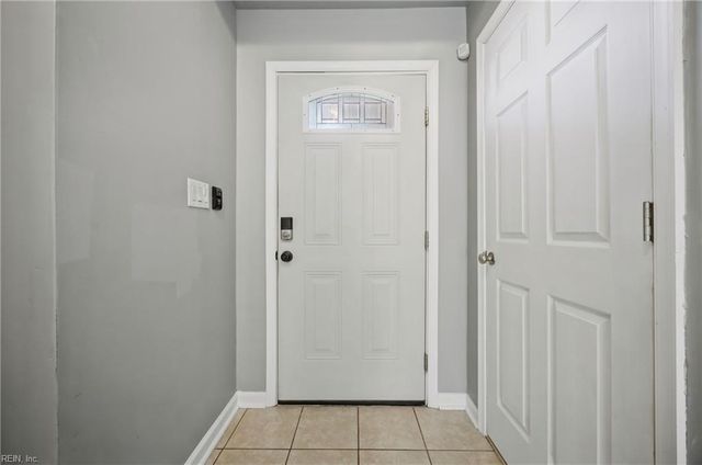880 Brompton CT, Newport News, VA 23608