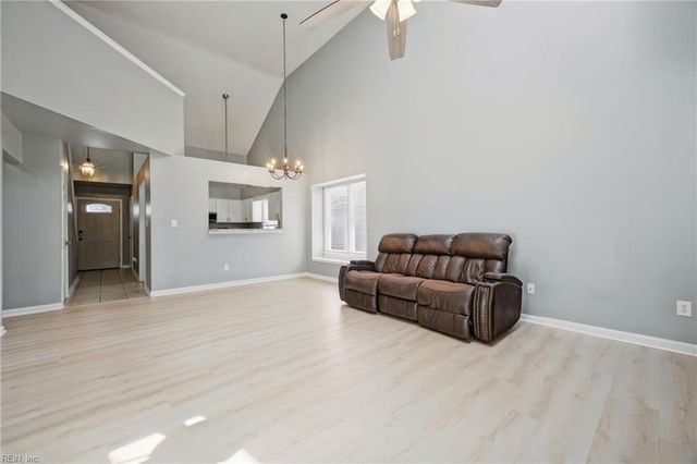 880 Brompton CT, Newport News, VA 23608