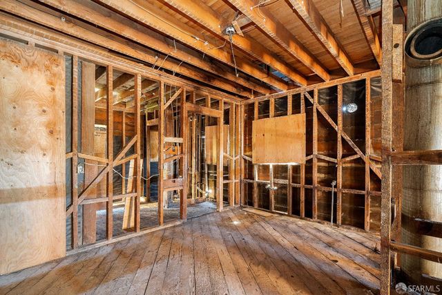 1276 Revere Avenue, San Francisco, CA 94124