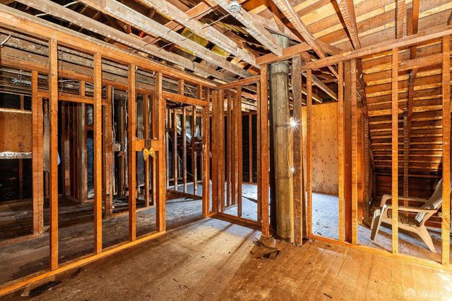 1276 Revere Avenue, San Francisco, CA 94124