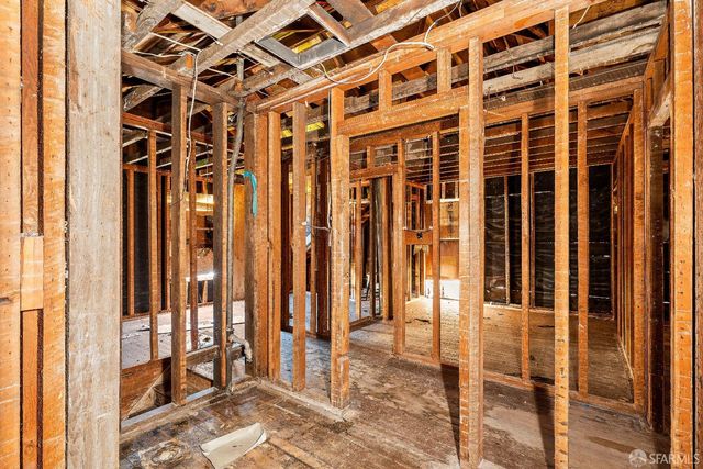 1276 Revere Avenue, San Francisco, CA 94124