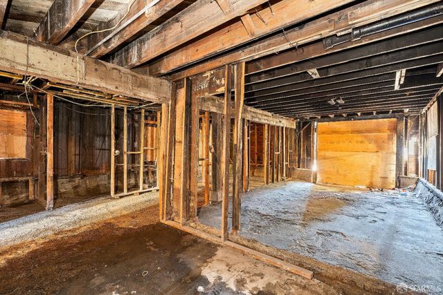 1276 Revere Avenue, San Francisco, CA 94124