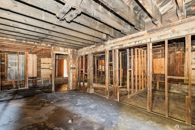 1276 Revere Avenue, San Francisco, CA 94124