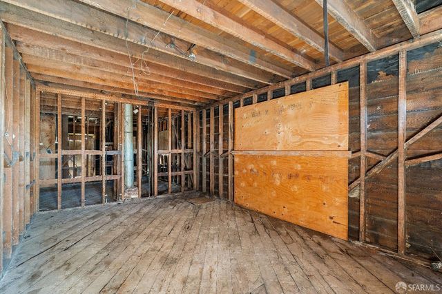 1276 Revere Avenue, San Francisco, CA 94124