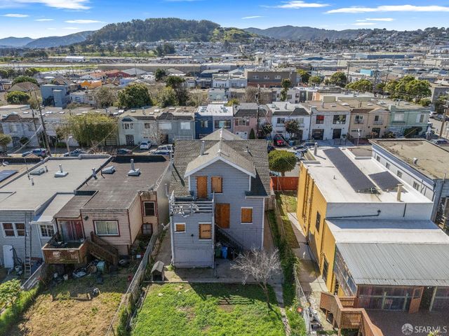 1276 Revere Avenue, San Francisco, CA 94124