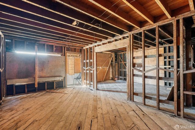 1276 Revere Avenue, San Francisco, CA 94124