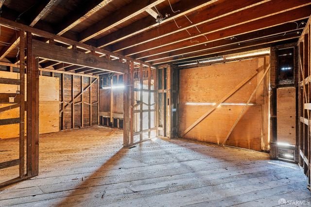 1276 Revere Avenue, San Francisco, CA 94124