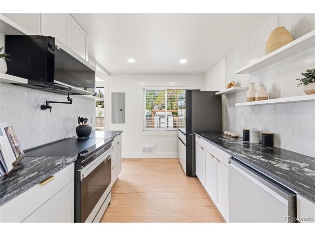 4581 S Kalamath St, Englewood, CO 80110