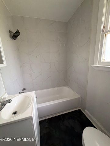 2052 W 17TH Street, Jacksonville, FL 32209
