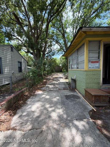 2052 W 17TH Street, Jacksonville, FL 32209
