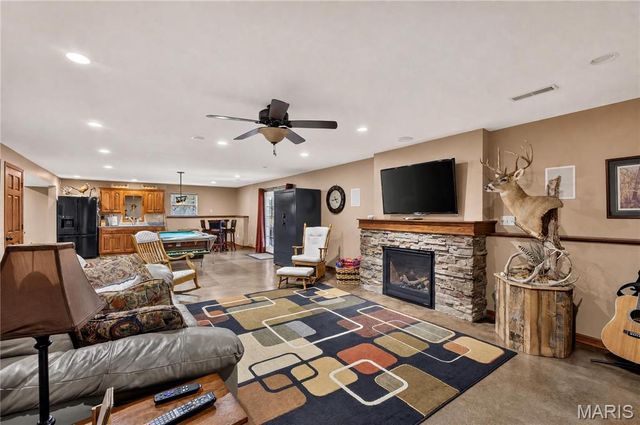 5685 E Sing Drive, Columbia, MO 65202