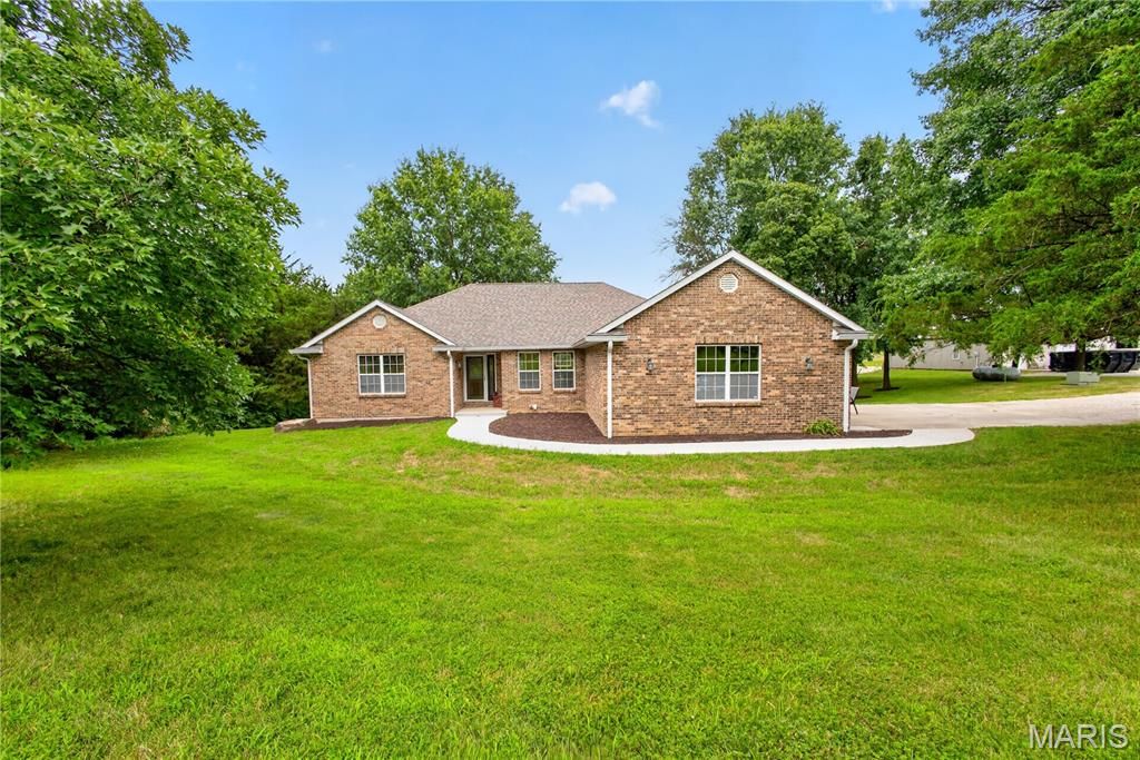 5685 E Sing Drive, Columbia, MO 65202
