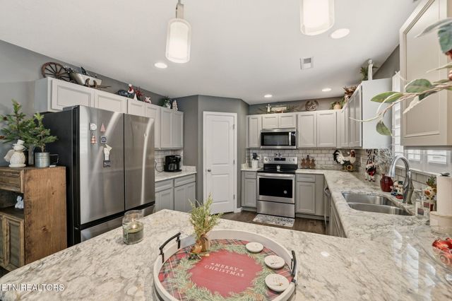 2383 Eppie Cove Lane, Knoxville, TN 37931