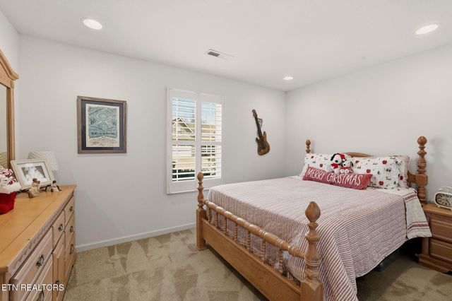 2383 Eppie Cove Lane, Knoxville, TN 37931