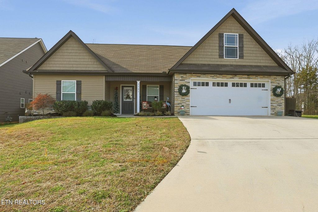 2383 Eppie Cove Lane, Knoxville, TN 37931