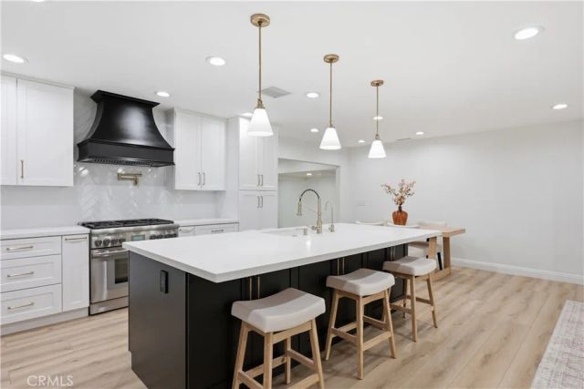 12811 Chaplet, North Tustin, CA 92705