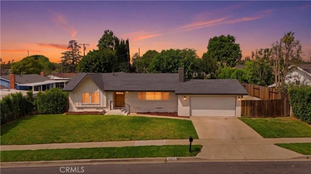 12811 Chaplet, North Tustin, CA 92705