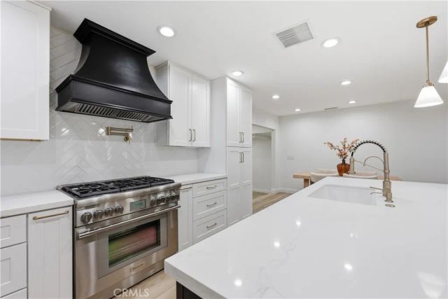 12811 Chaplet, North Tustin, CA 92705