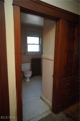 1617 Clarence Avenue, Lakewood, OH 44107