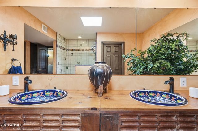 10933 E CHESTNUT Drive, Sun Lakes, AZ 85248