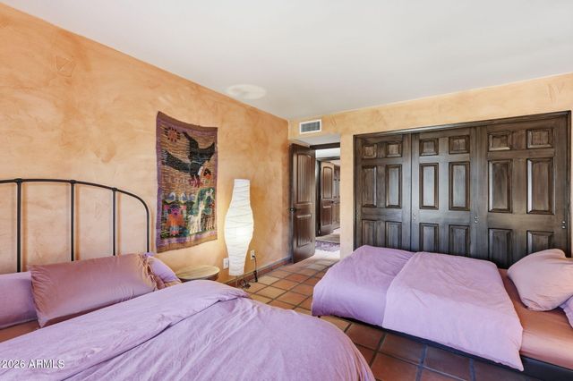 10933 E CHESTNUT Drive, Sun Lakes, AZ 85248