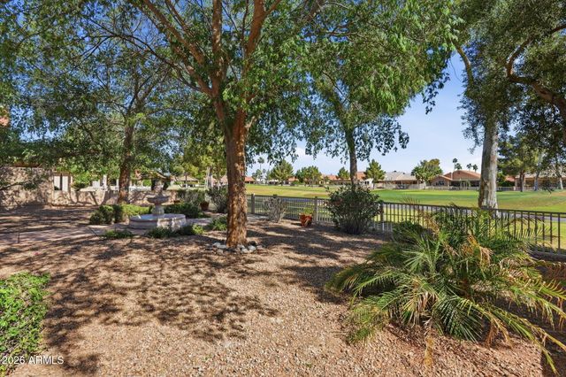 10933 E CHESTNUT Drive, Sun Lakes, AZ 85248