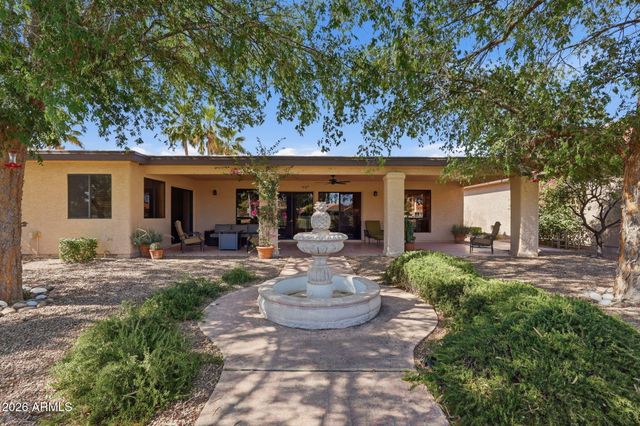 10933 E CHESTNUT Drive, Sun Lakes, AZ 85248