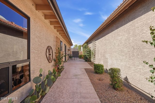 10933 E CHESTNUT Drive, Sun Lakes, AZ 85248