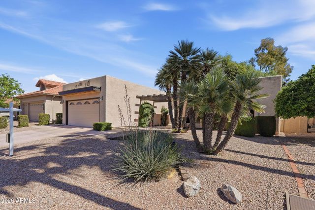 10933 E CHESTNUT Drive, Sun Lakes, AZ 85248