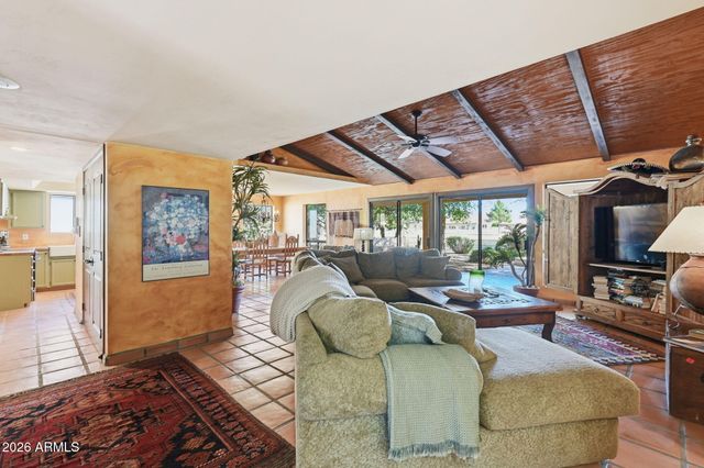 10933 E CHESTNUT Drive, Sun Lakes, AZ 85248