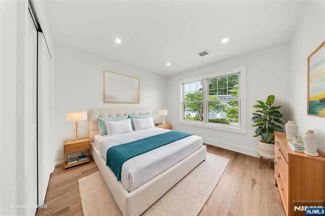 51 Becker Avenue, Rochelle Park, NJ 07662