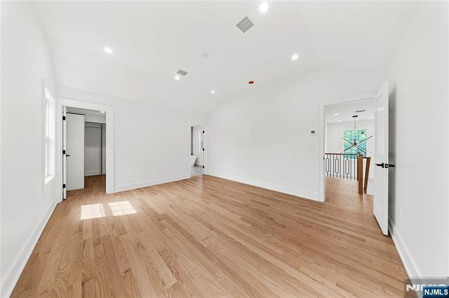 51 Becker Avenue, Rochelle Park, NJ 07662