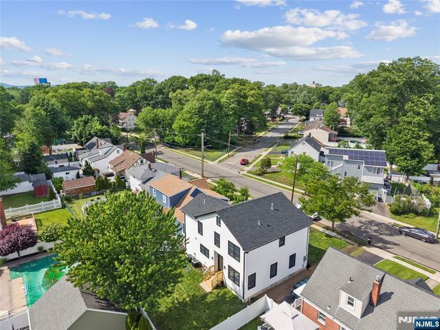 51 Becker Avenue, Rochelle Park, NJ 07662