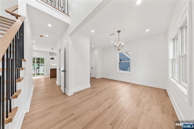 51 Becker Avenue, Rochelle Park, NJ 07662