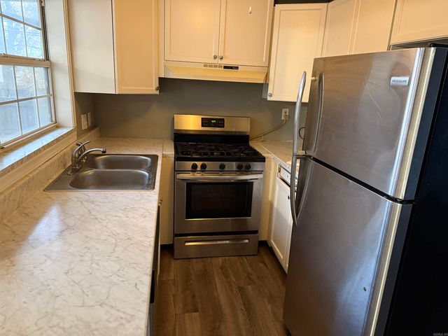 1918 Westwood, Jonesboro, AR 72401