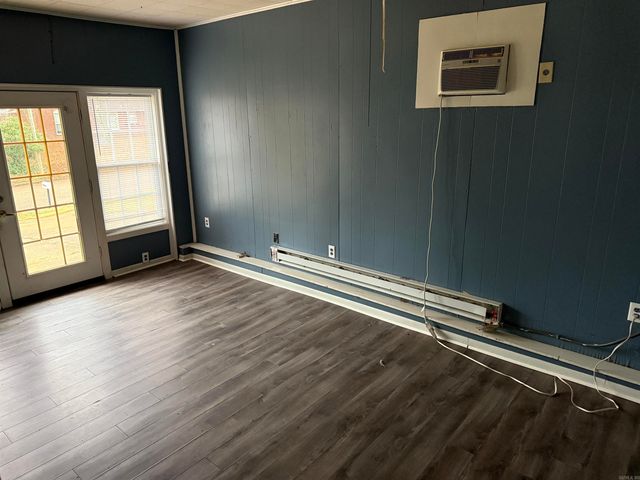 1918 Westwood, Jonesboro, AR 72401