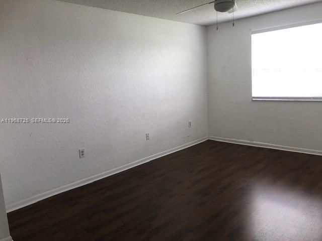 2811 N Oakland Forest Dr 104, Oakland Park, FL 33309