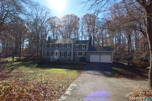 26 Flintlock Road, Madison, CT 06443