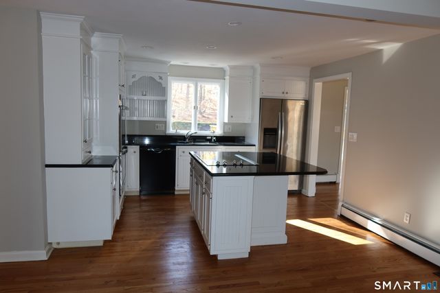 26 Flintlock Road, Madison, CT 06443