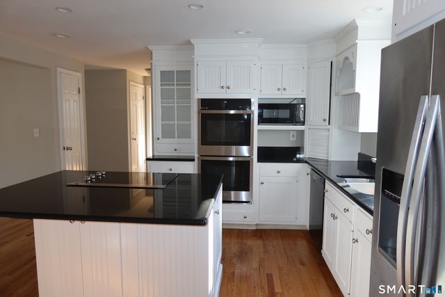 26 Flintlock Road, Madison, CT 06443