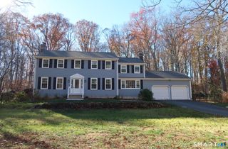 26 Flintlock Road, Madison, CT 06443