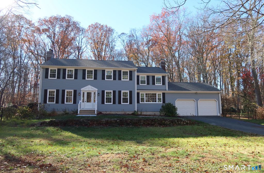 26 Flintlock Road, Madison, CT 06443