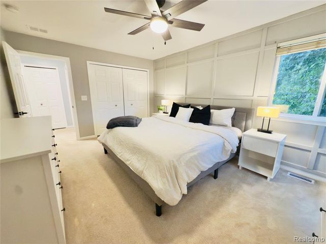 11713 Hartel Street, Livonia, MI 48150